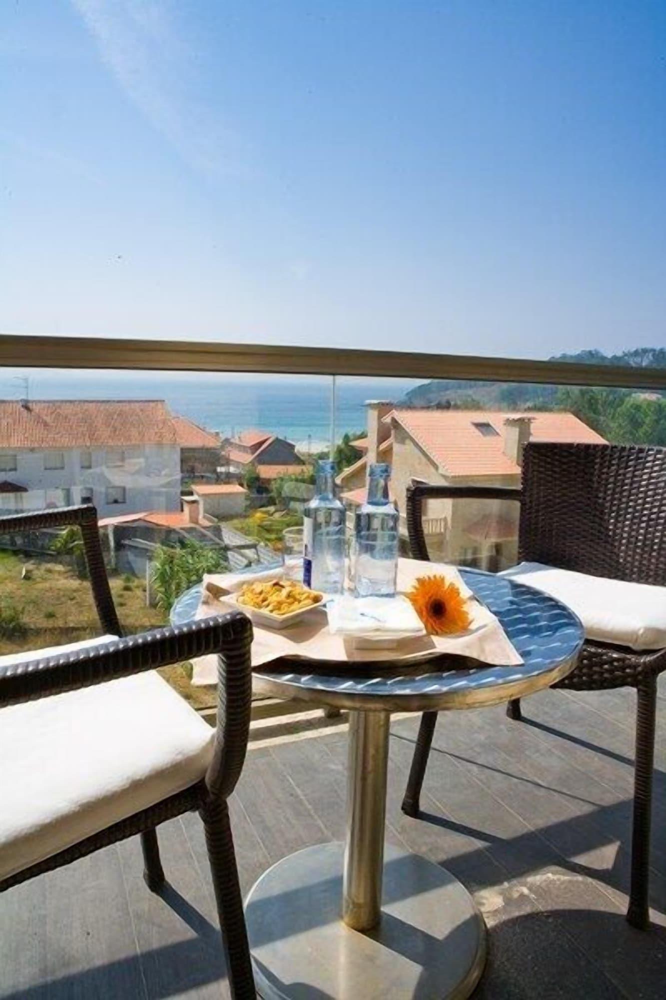 Royal Nayef Hotel Portonovo Exterior foto