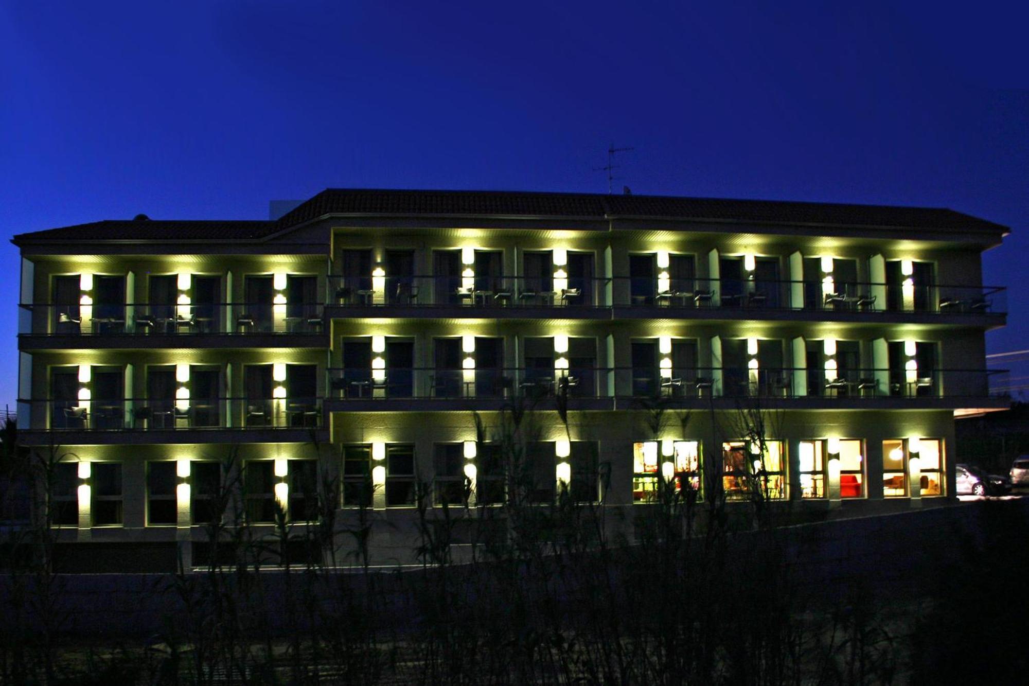 Royal Nayef Hotel Portonovo Exterior foto